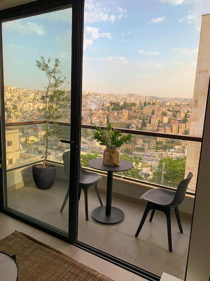 Nu Fifty Two Bed and Breakfast Amman Esterno foto